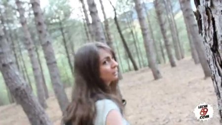 Пошла гулять в лес одна и поплатилась